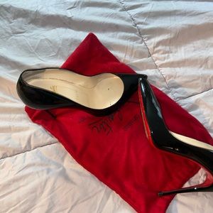 Christian Louboutin so kate patent pump